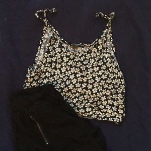 Brandy Melville Floral Crop Top